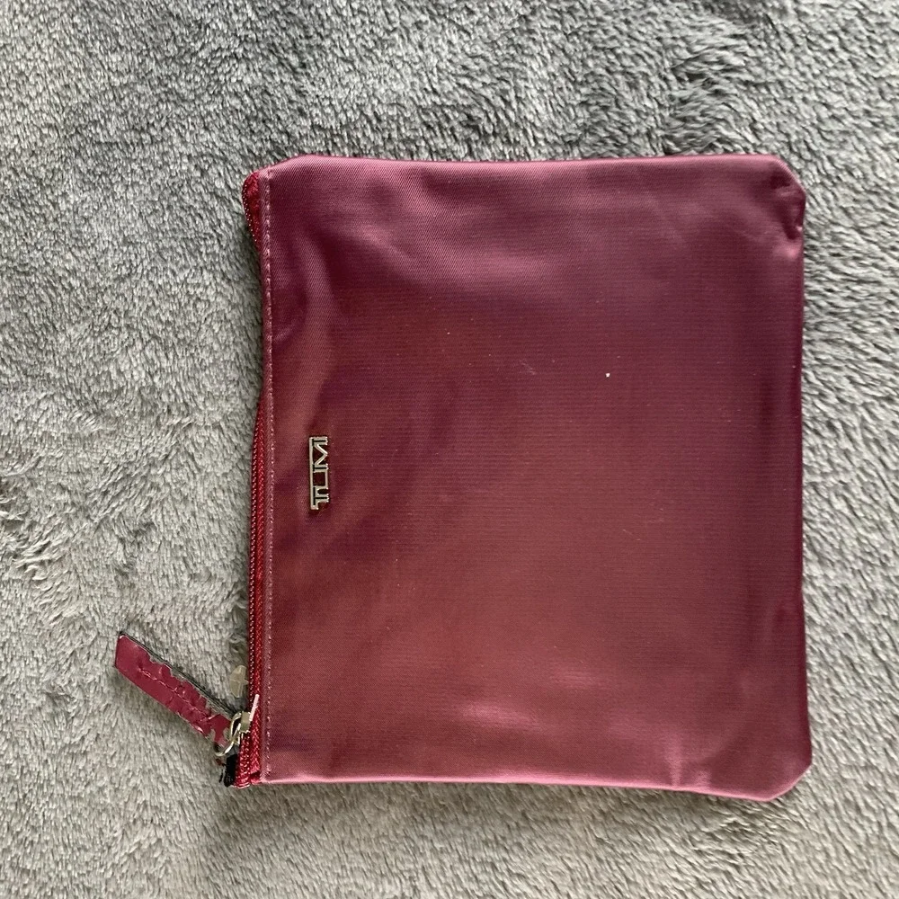 Tumi travel pouch